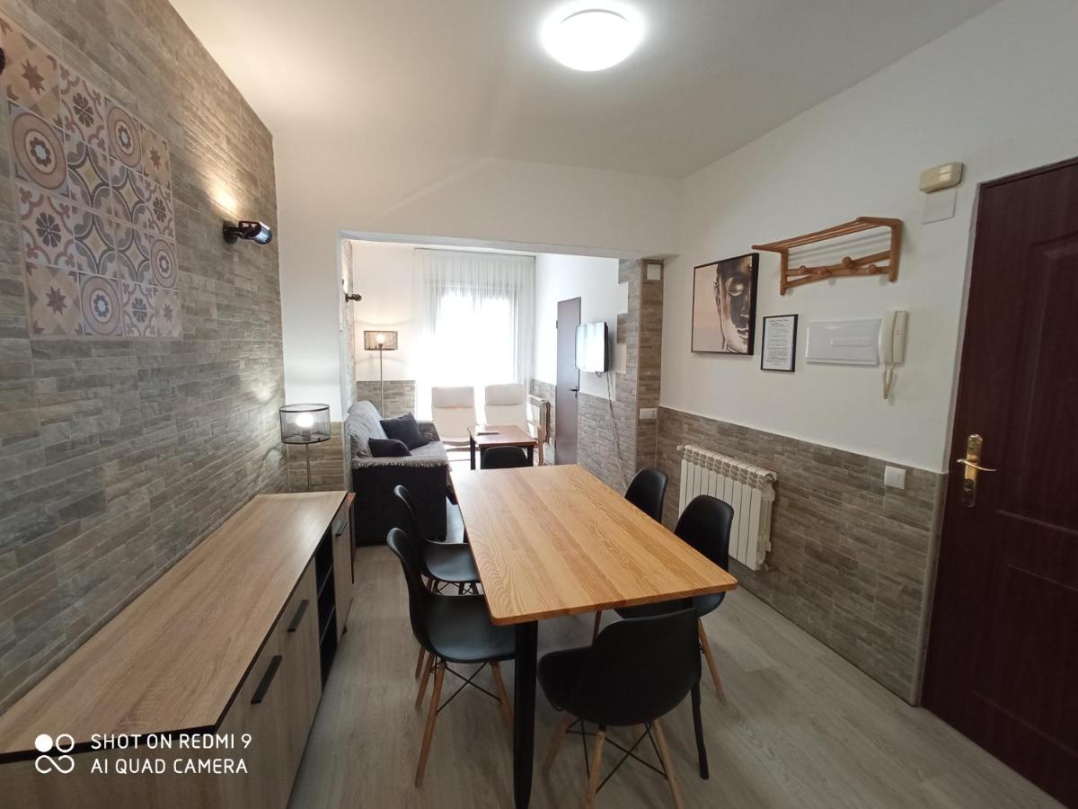 Apartamentos La Casona De Ezcaray Con Terrazas Y Patios Individuales Exterior foto